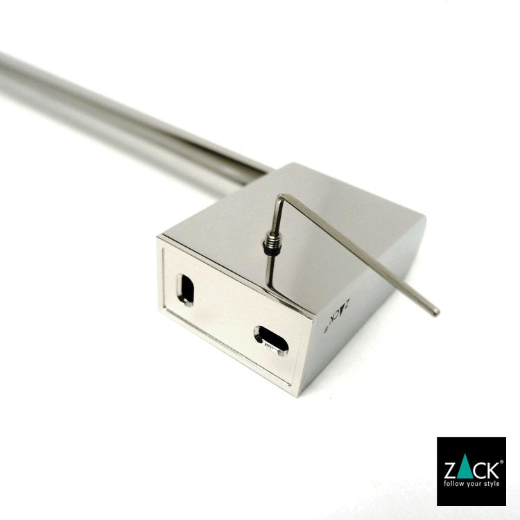 ZACK 40459B タオルバー:六角レンチで取付部のねじを操作する様子