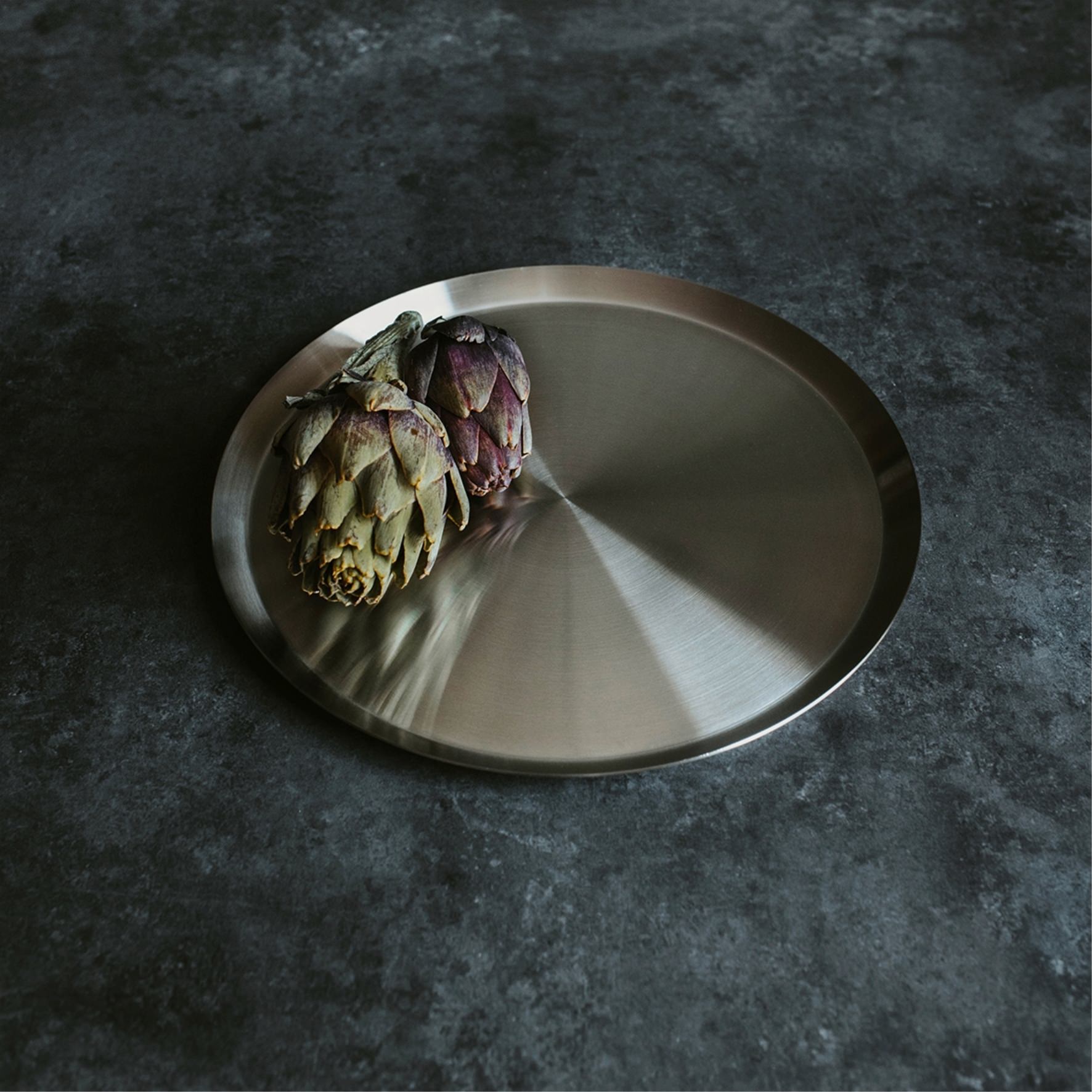 トレイ｜20523 ACIO HL ラウンドトレー 直径26cm 高さ1cm 18/10ステンレス製 ヘアライン仕上げ