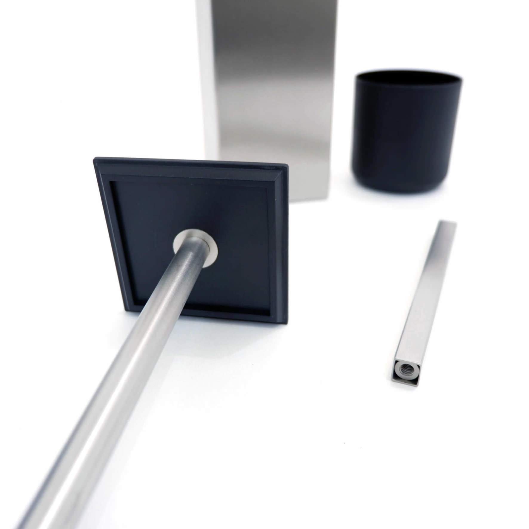 トイレブラシ｜40489 CARVO HL 床置きタイプ トイレ掃除 長さ41.7cm ケース幅8cm ケース奥行き8cm 18/10ステンレス製 ヘアライン仕上げ