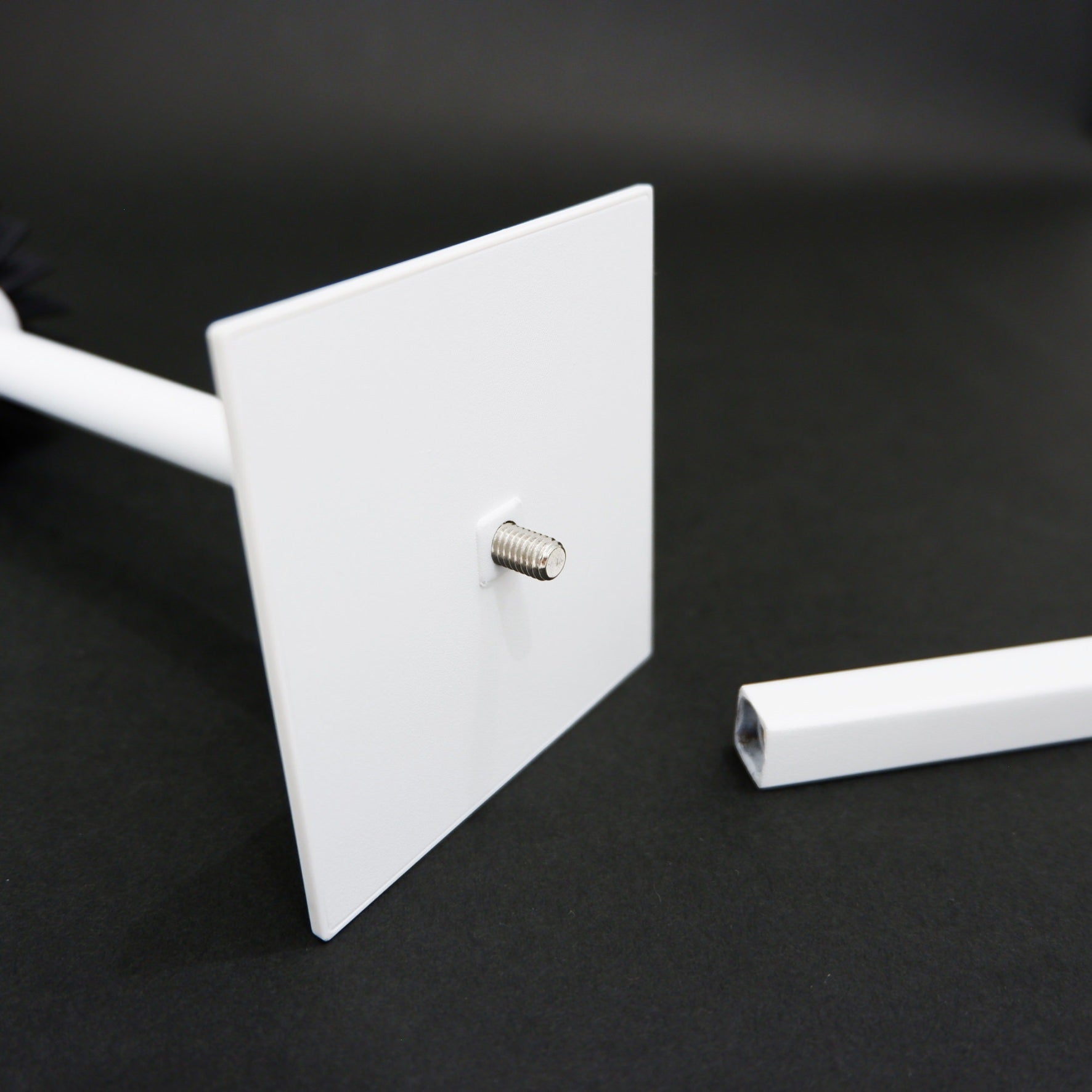 トイレブラシ｜40820 CARVO MW 床置きタイプ トイレ掃除 長さ41.7cm ケース幅8cm ケース奥行き8cm 18/10ステンレス製 マットホワイト SP50