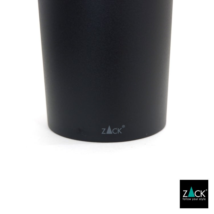 ZACK 40571B トイレブラシ：表面に刻印されたZACKロゴの拡大