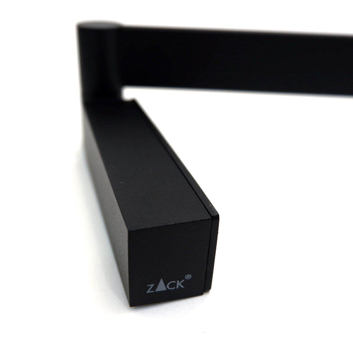ZACK 40583 LINEA マットブラックのLEDメイクアップミラー：ZACKロゴ入りの壁付けブラケットの拡大