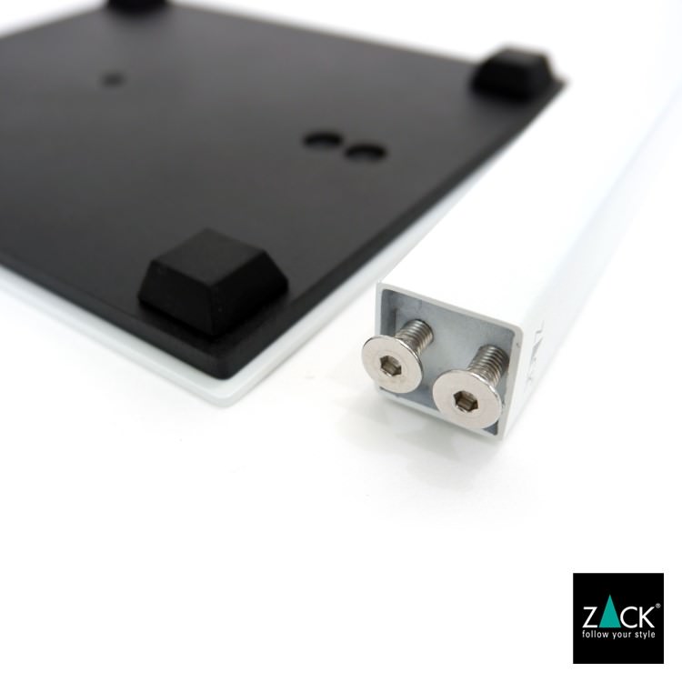 ZACK 40818B トイレットバトラー：台座裏面の脚部と取り外した支柱端部